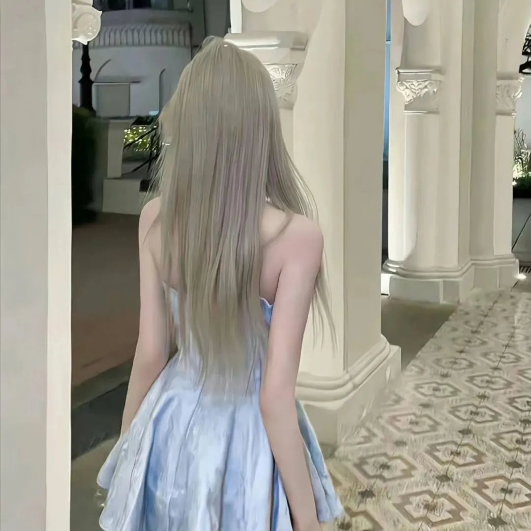 江豚·风时舞